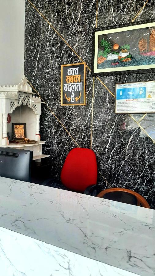 Hotel Hollywood Zirakpur Exterior photo